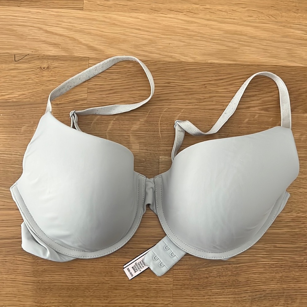 Victoria Secret T-Shirt Bra 32D
